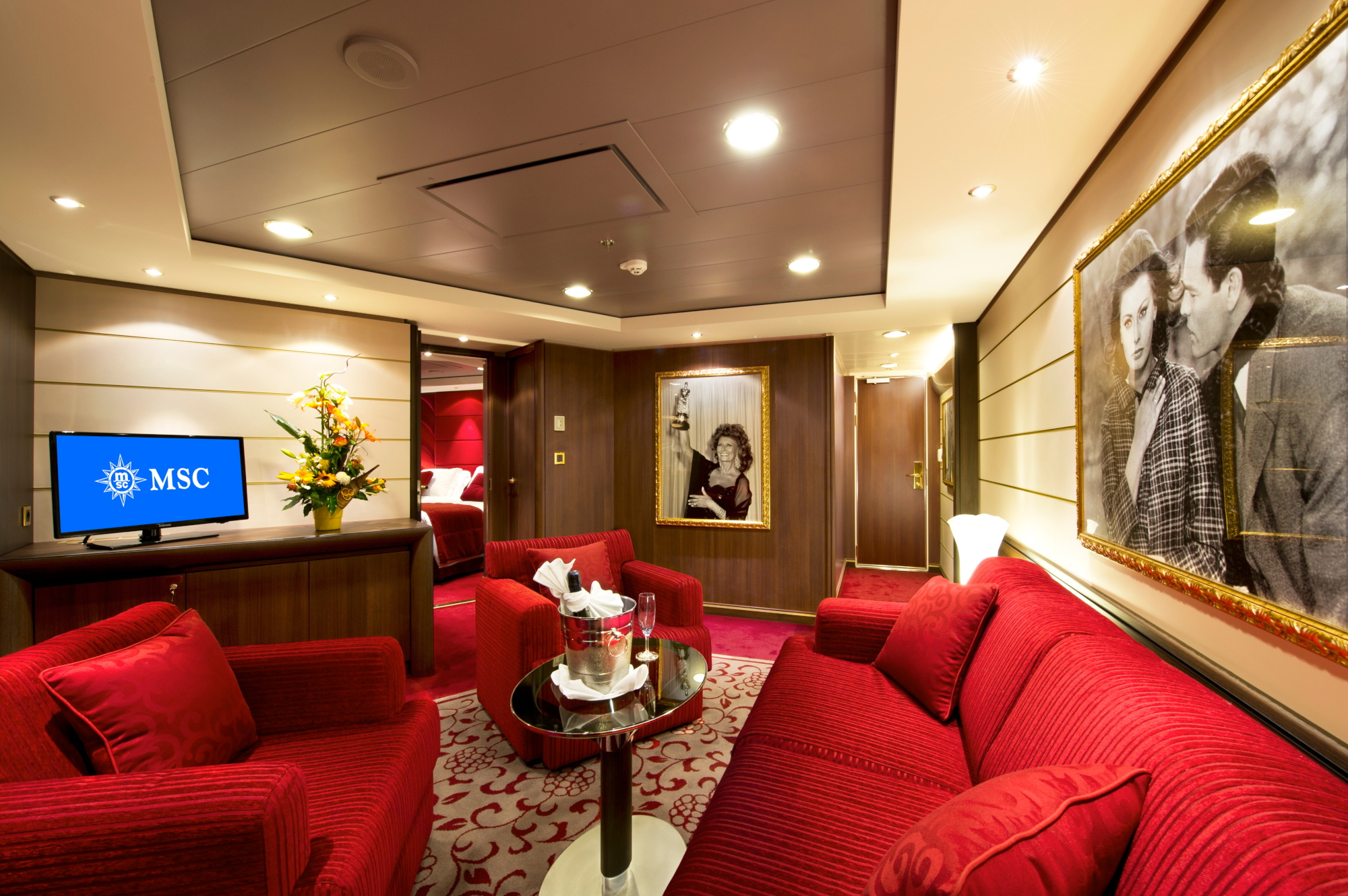 MyCruise MSC Divina Kahytter Suite YC33